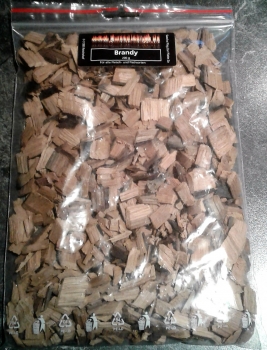 BBQ Wood Chips  Unnachahmlich weicher und harmonischer Geschmack hochwertiger Brandys. Durch den besonderen Herstellungsprozess der Brandys haben diese Chips eine füllige, geschmeidige Süße, deutlich geprägt vom Brandyfass - Geschmack in denen die Brandys